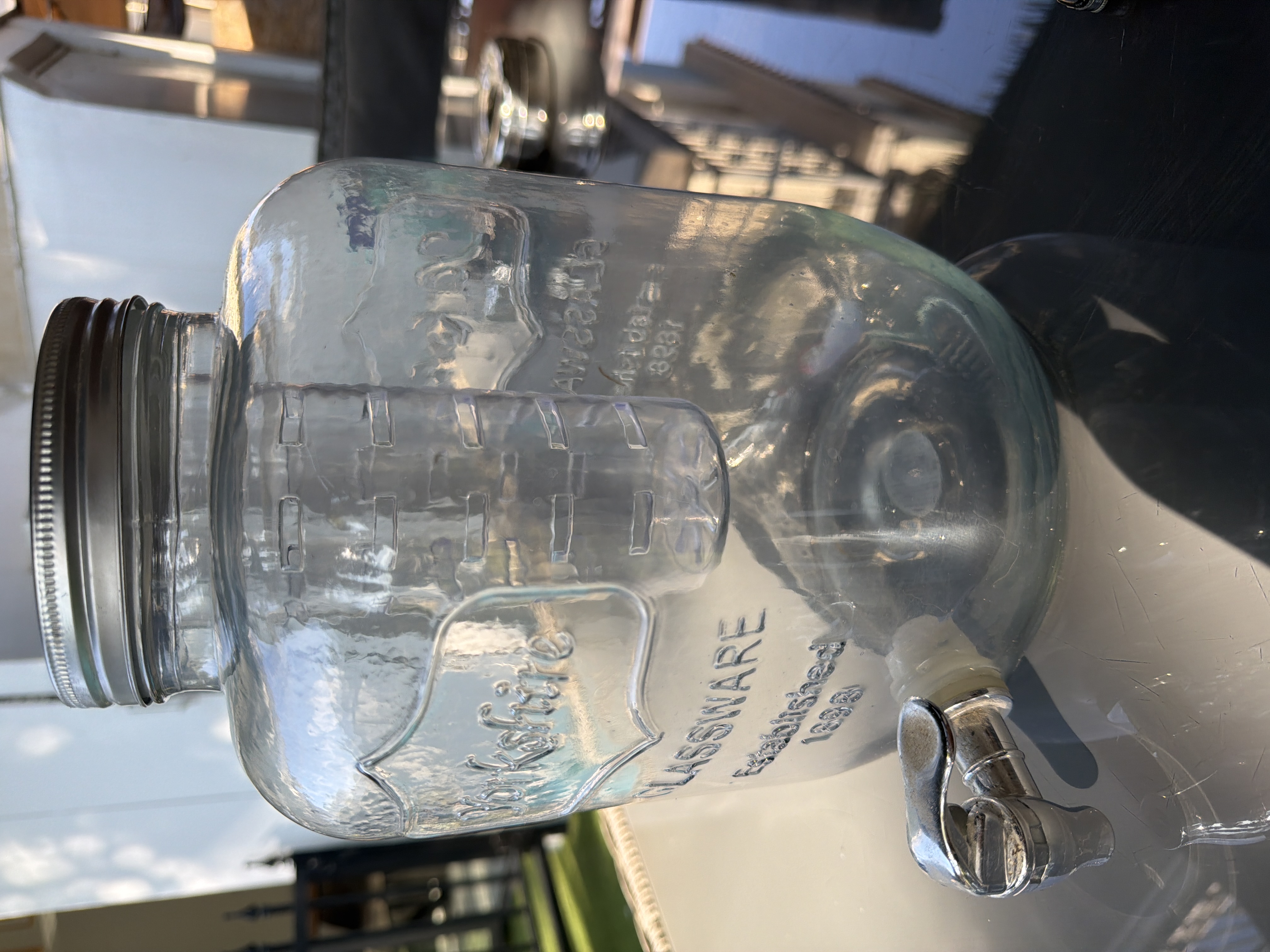 Glass beverage dispenser